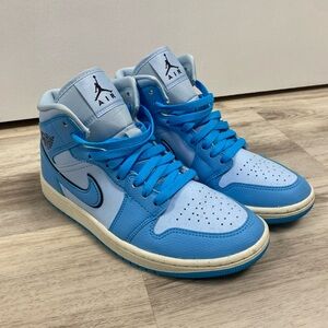 Nike Air Jordan 1 Mid Blue Sneakers